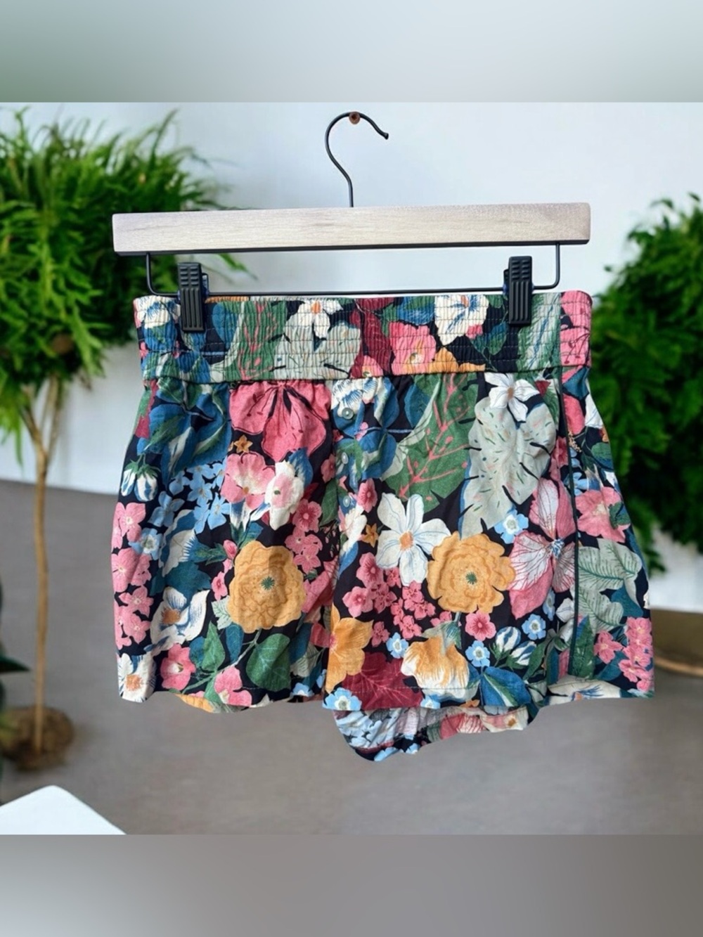 Zara NWT Floral Pull On Elastic Waist Shorts  Small